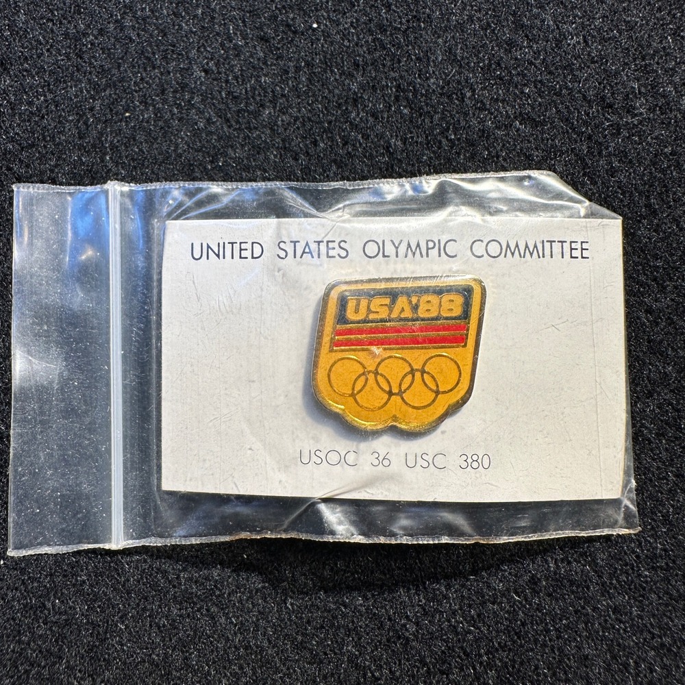 Vintage 1988 USA Olympic Committee USOC Gold Tone Enamel Lapel Pin